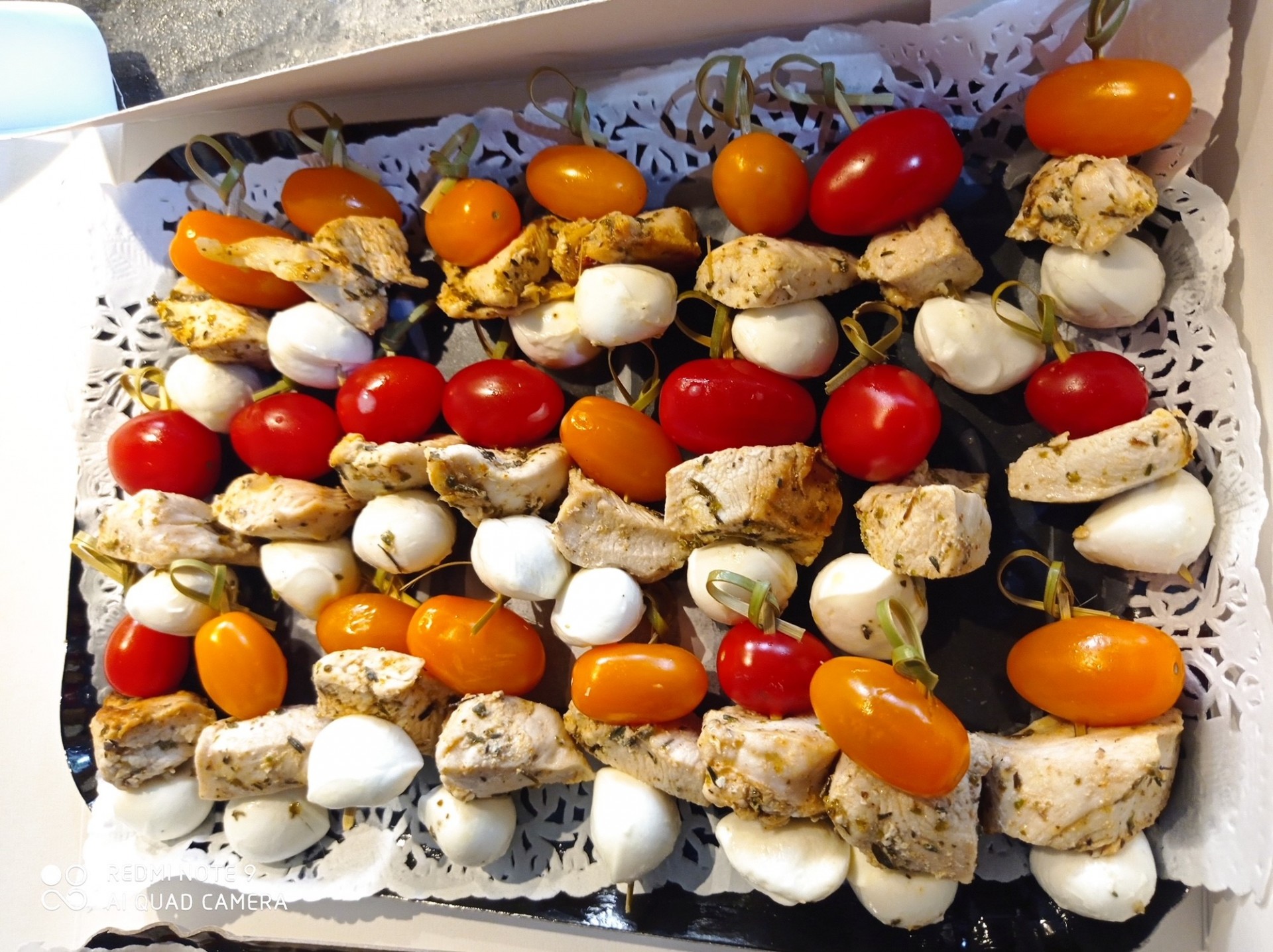 Brochette poulet marines tomates cerises 1