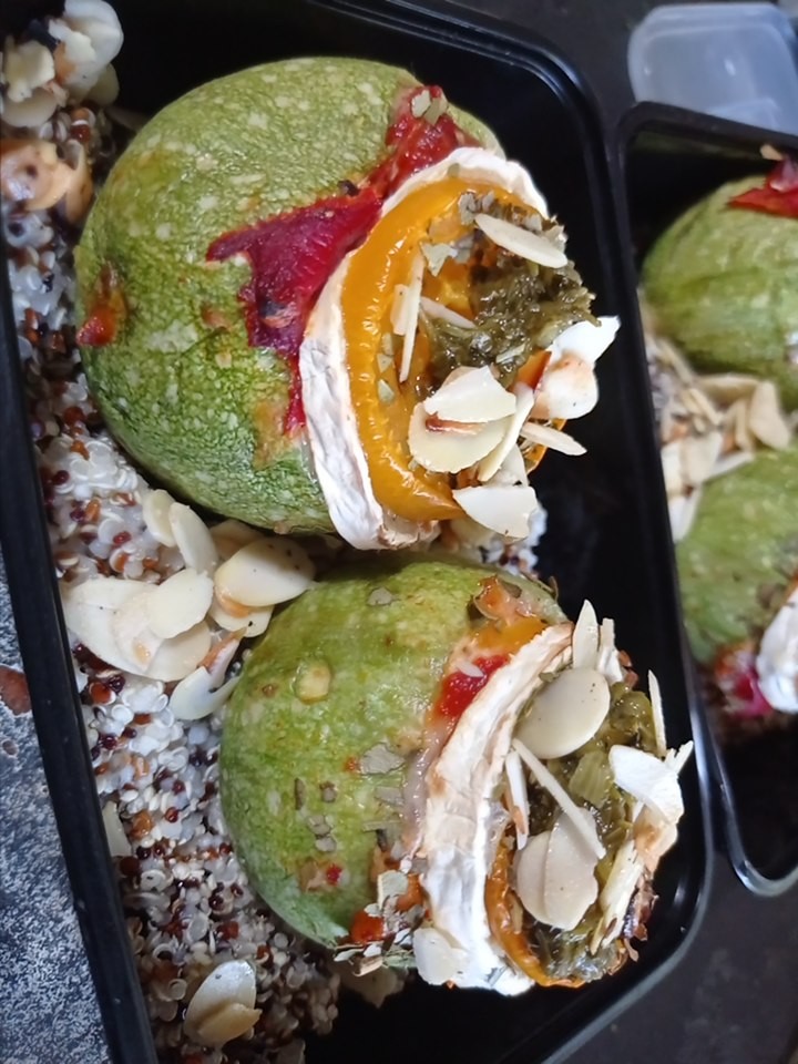 Courgettes farcies vegan et duo de quinoa 1