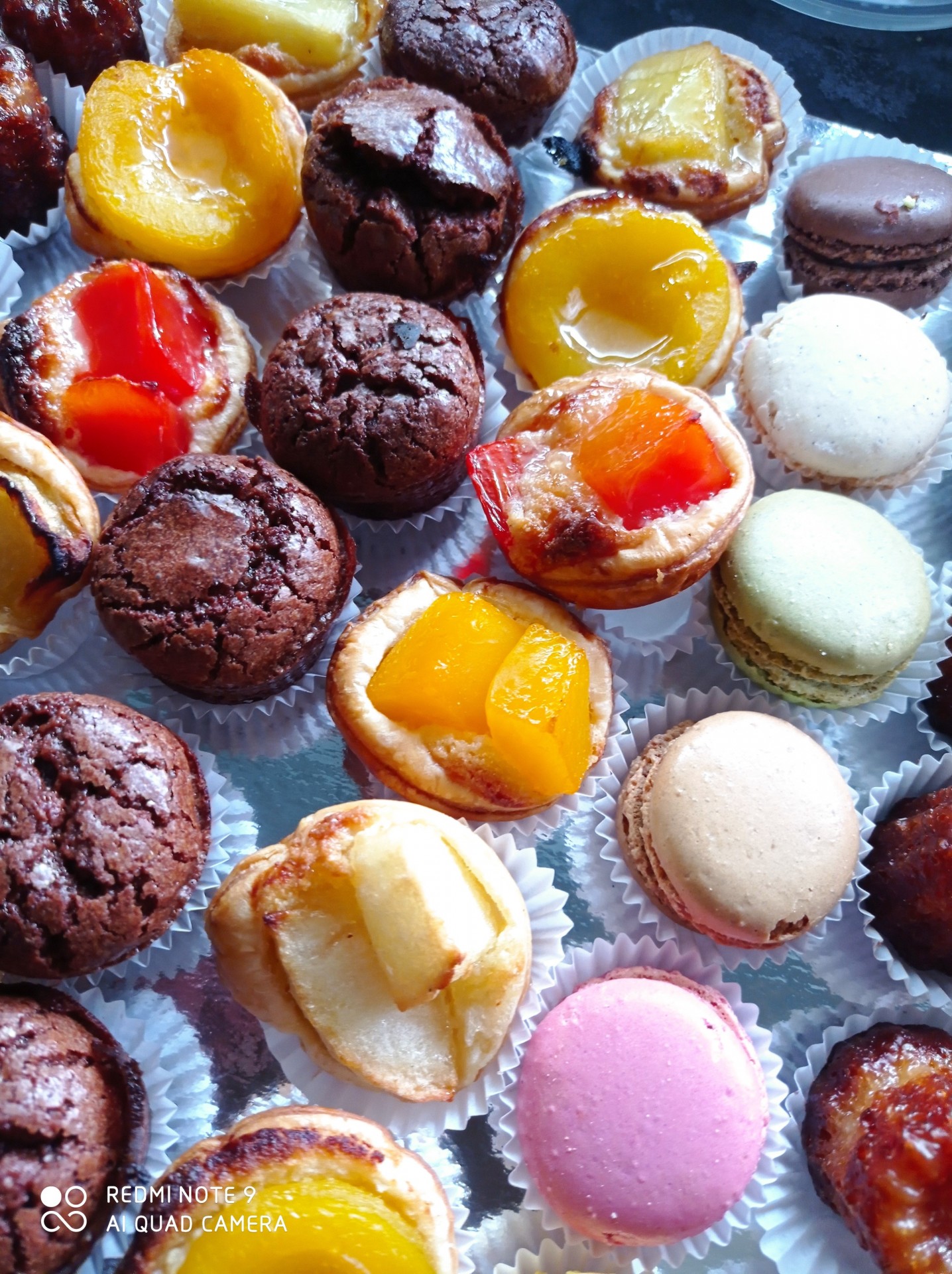 Petits fours sucres 2